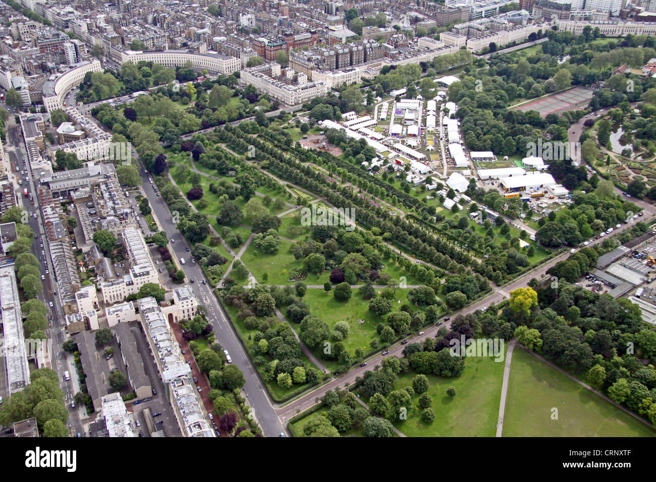 Luftaufnahme des breiten Fuß und Park Square Gardens im Regents Park, London NW1 Stockfoto