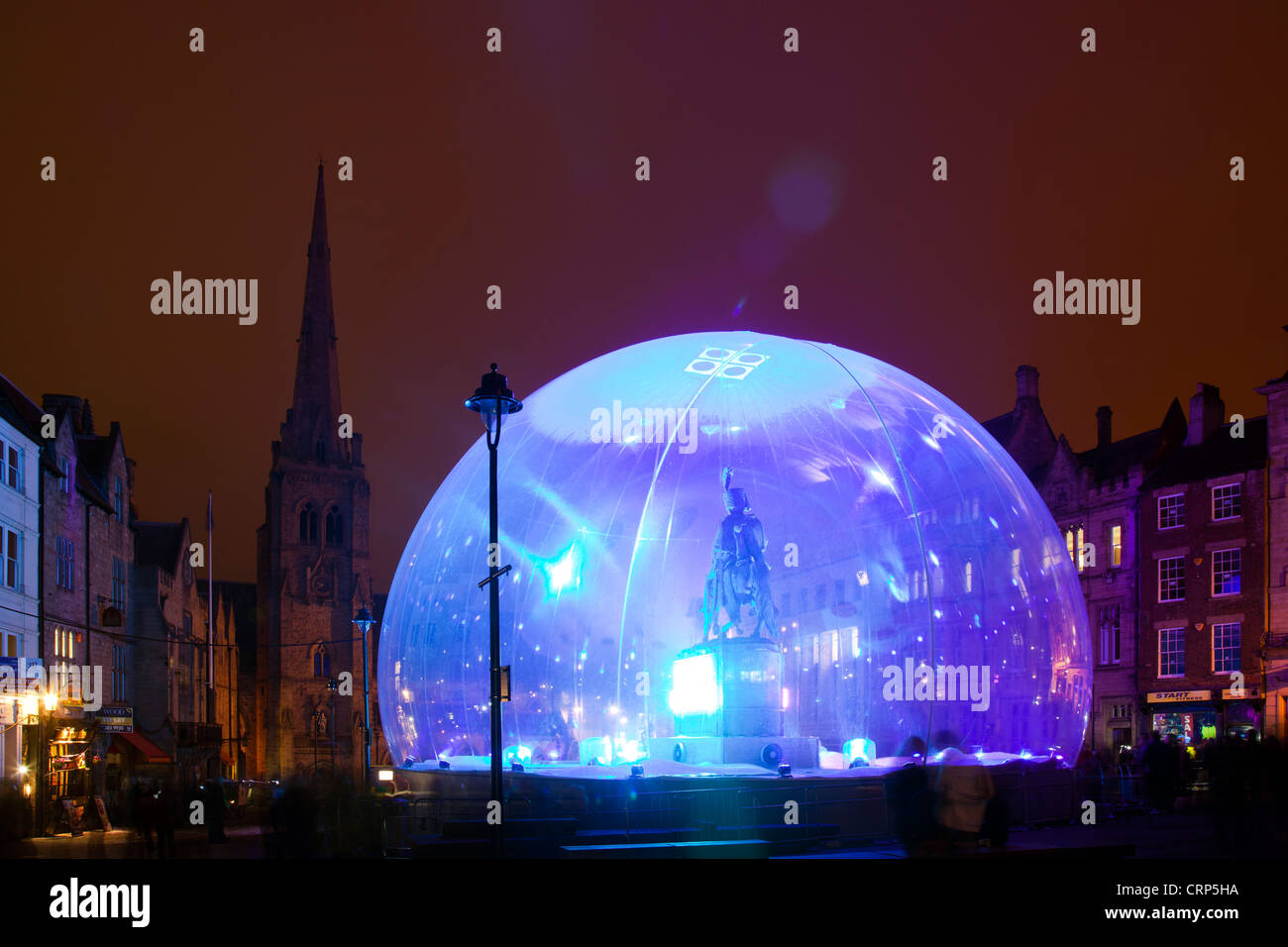 Ich liebe Durham, eine riesige Snowdome in Marktplatz installiert als Teil des LUMIERE 2011, Großbritanniens größte Lichterfest. Stockfoto