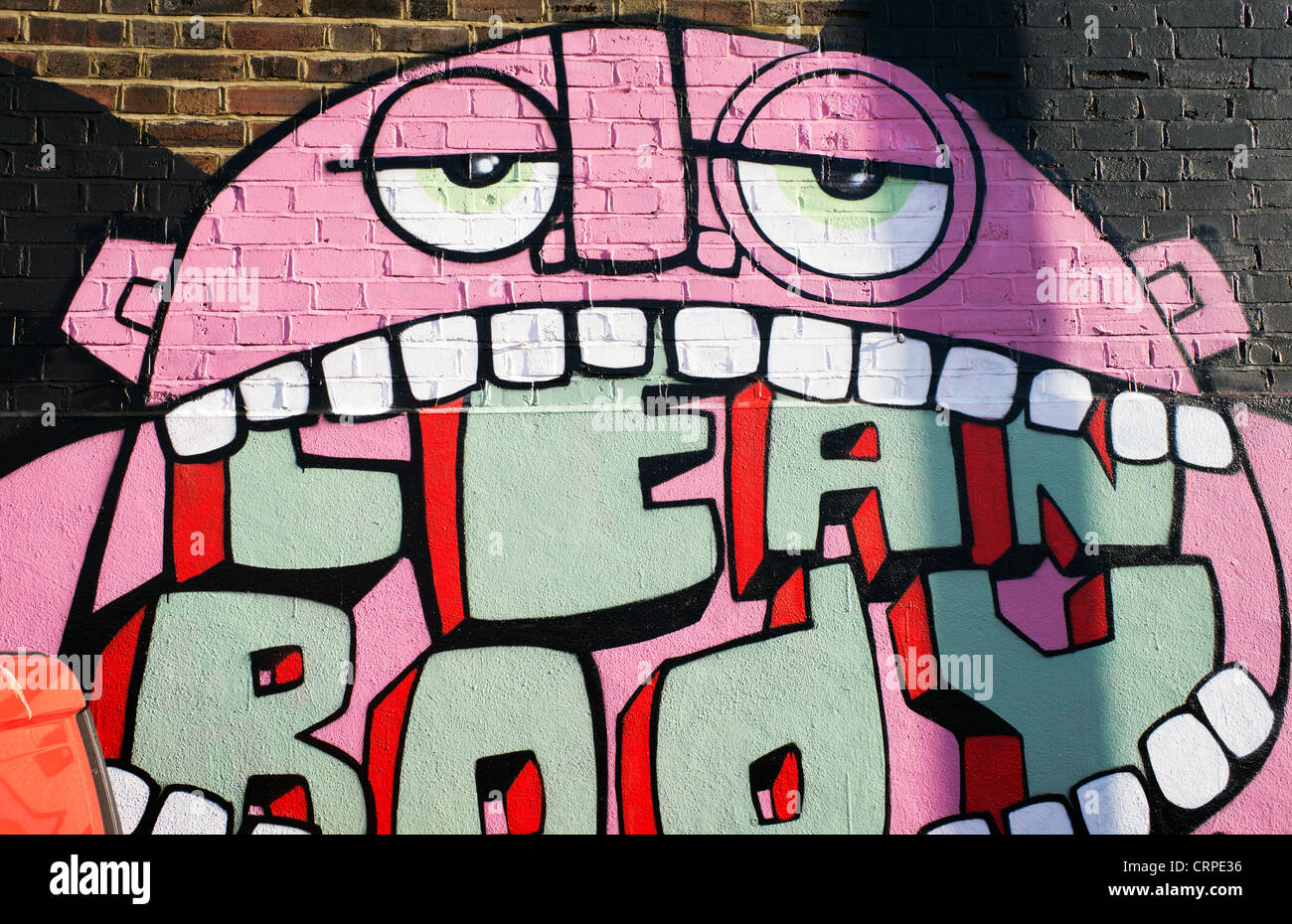 Graffiti an einer Wand in Shoreditch im East End von London. Stockfoto