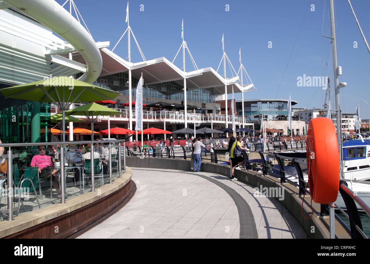 Cafés und Restaurants Gunwharf Quays Portsmouth Stockfotografie Alamy