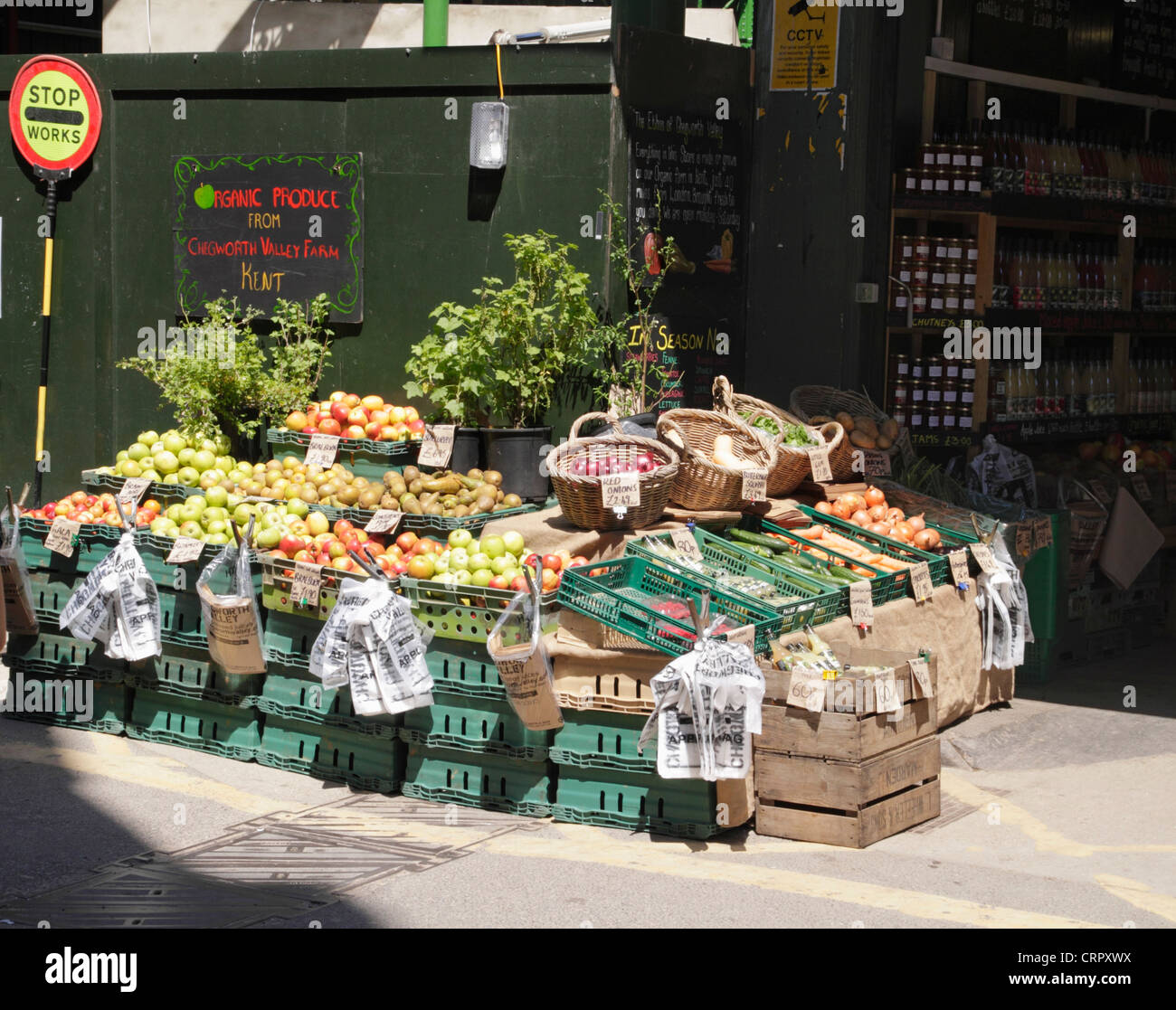 Obst und Gemüse Stall Borough Market London Stockfoto