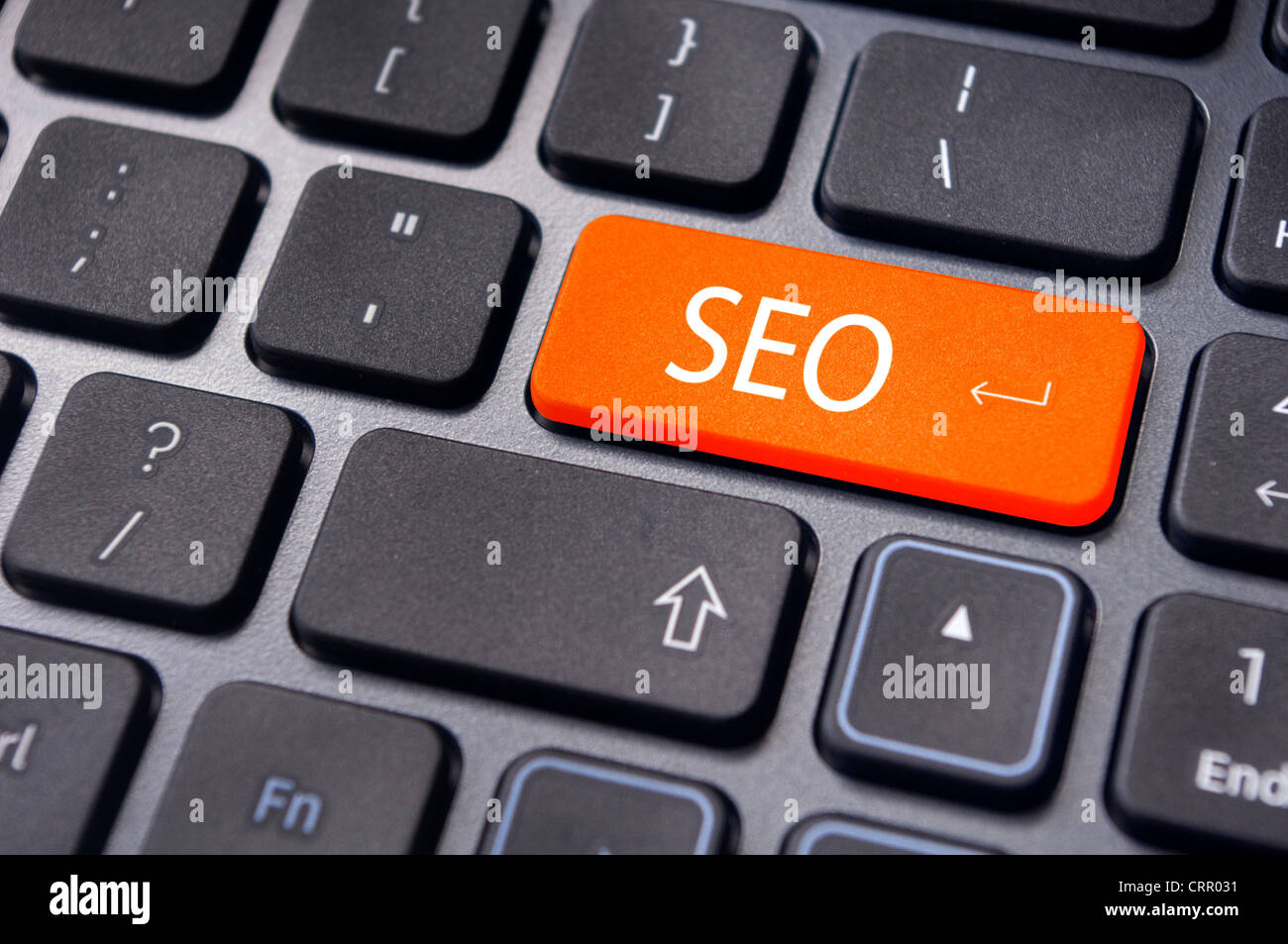 Suchmaschinen-Optimierung, SEO-Konzepte mit SEO Keyword auf enter-Taste der Tastatur. Stockfoto