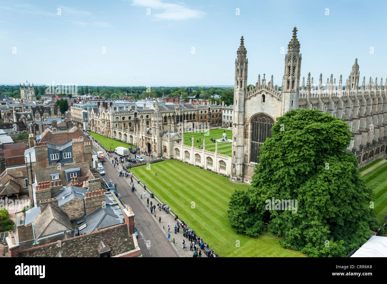 Kings College Chapel und Könige Parade Cambridge UK. Teil der Universität Cambridge. Luftbild Stockfoto