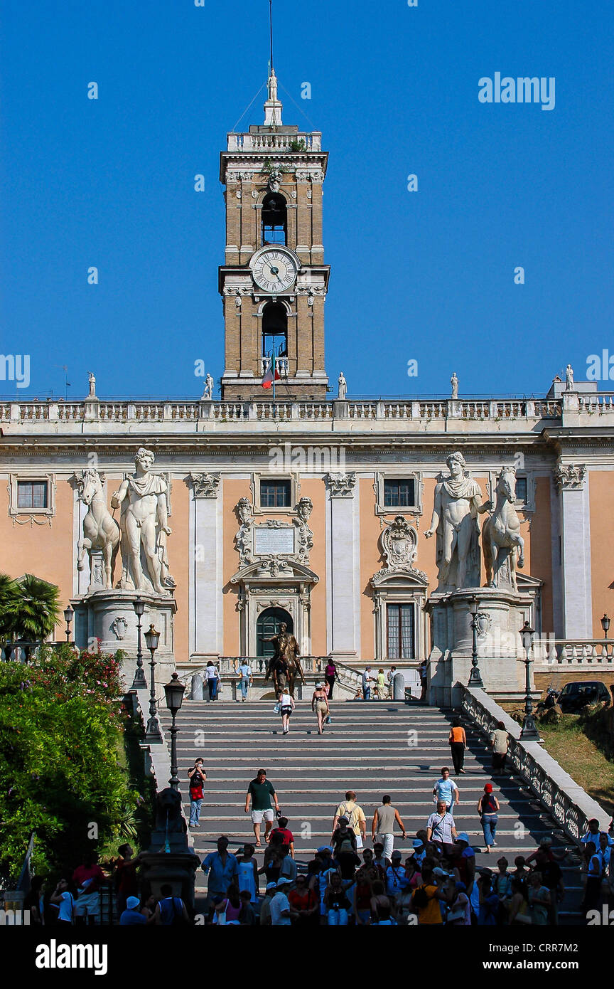 Europa Italien Latium Latium Rom Piazza del Campidoglio oder Capitol Hill Statuen von Heavenly Twins oder Dioskuren Stockfoto