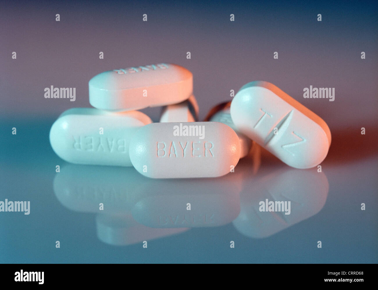 Ovale Tabletten von Bayer Stockfoto