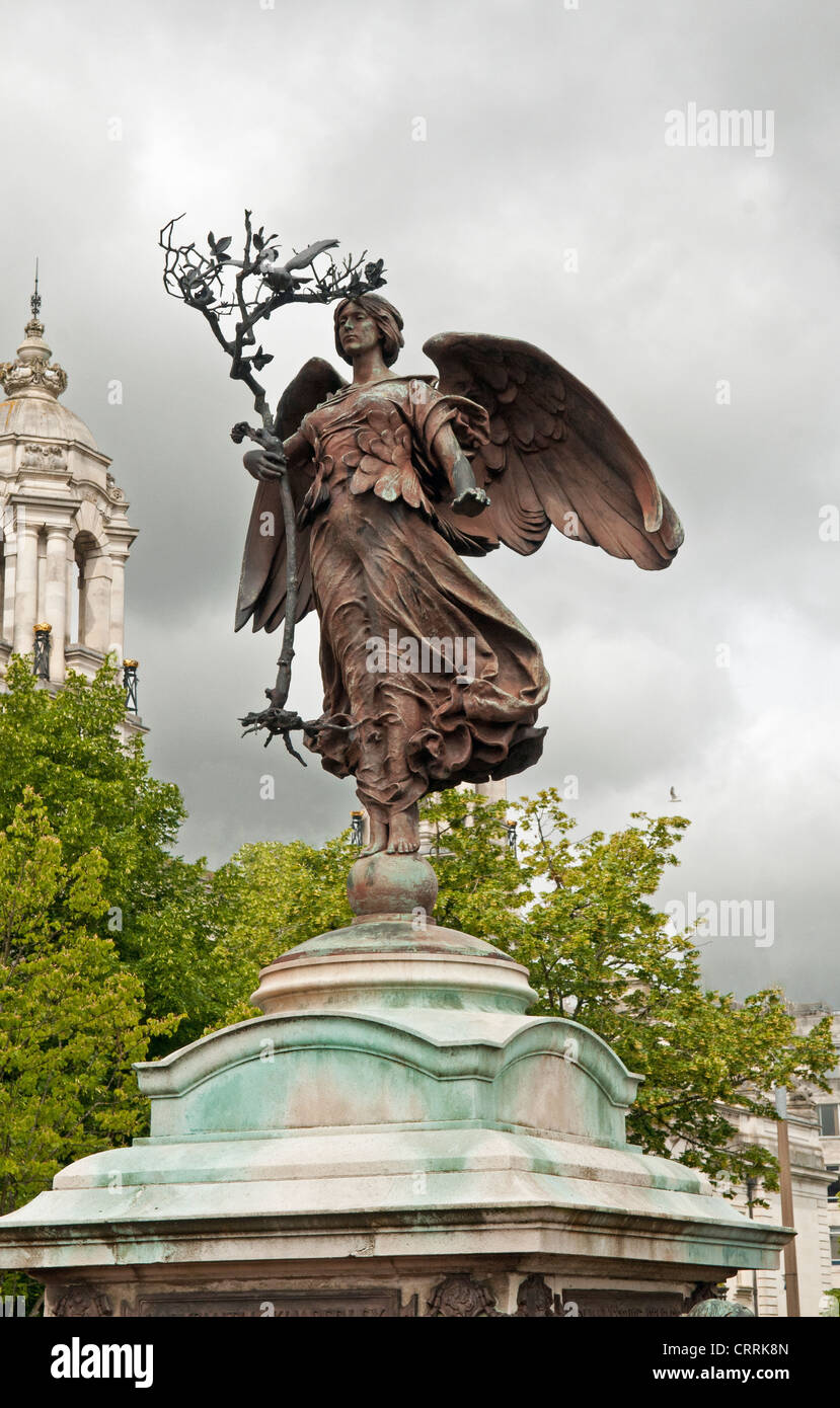 Das Albert Toft Boer War Memorial in Wales Cardiff City Centre Stockfoto