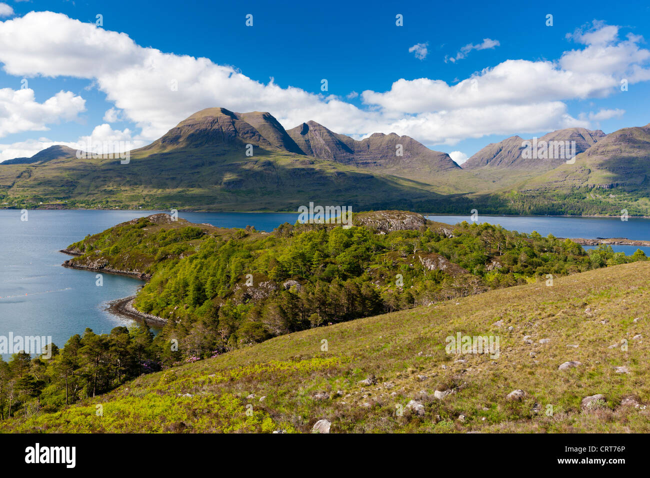 Blick vom Creag ein Eirich in Richtung der oberen Loch Torridon in der Nähe von Inveralligin, Wester Ross in den North West Highlands Stockfoto