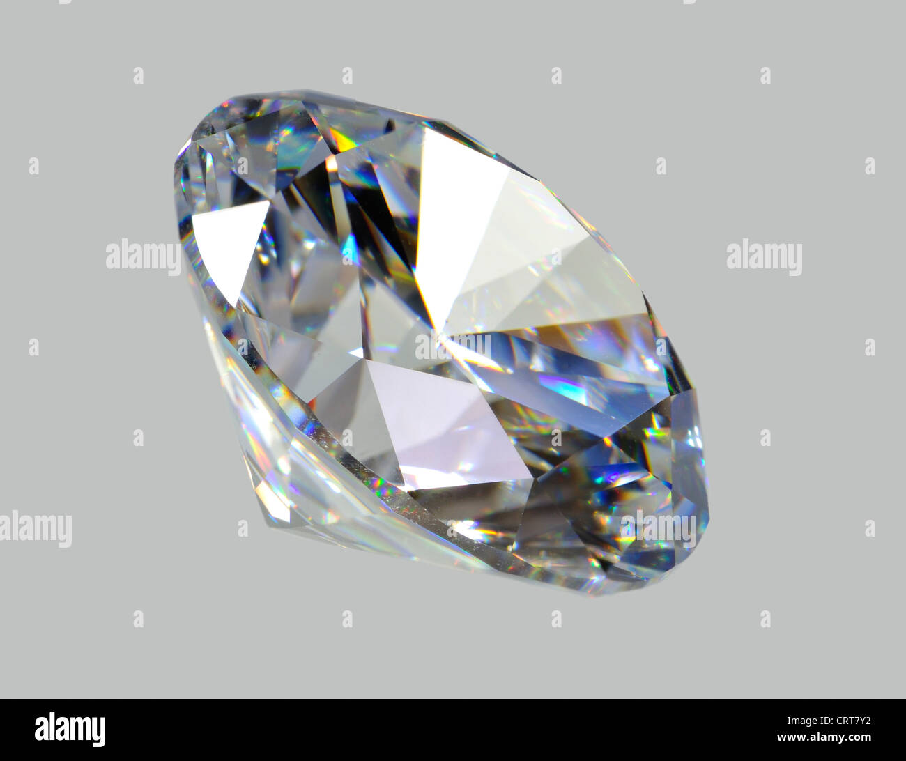 Diamant (Cubic Zirkonia - Diamant Ersatz) Runde-Schnitt Stockfoto