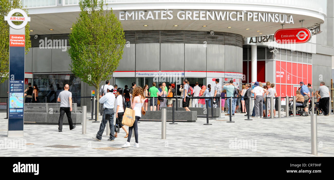 Kartenbüro & Emirates Air Line gesponsert Seilbahn service Kreuzung Themse zwischen Greenwich Peninsula und Royal Docks Stockfoto