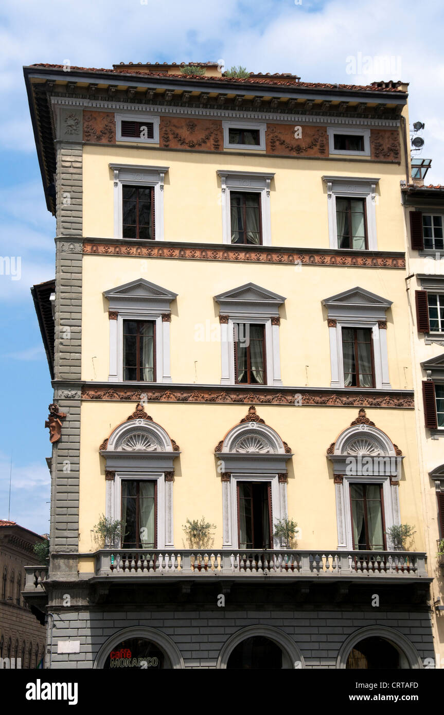Schöne Fassade des Gebäudes Piazza del Duomo Florenz Italien Stockfoto