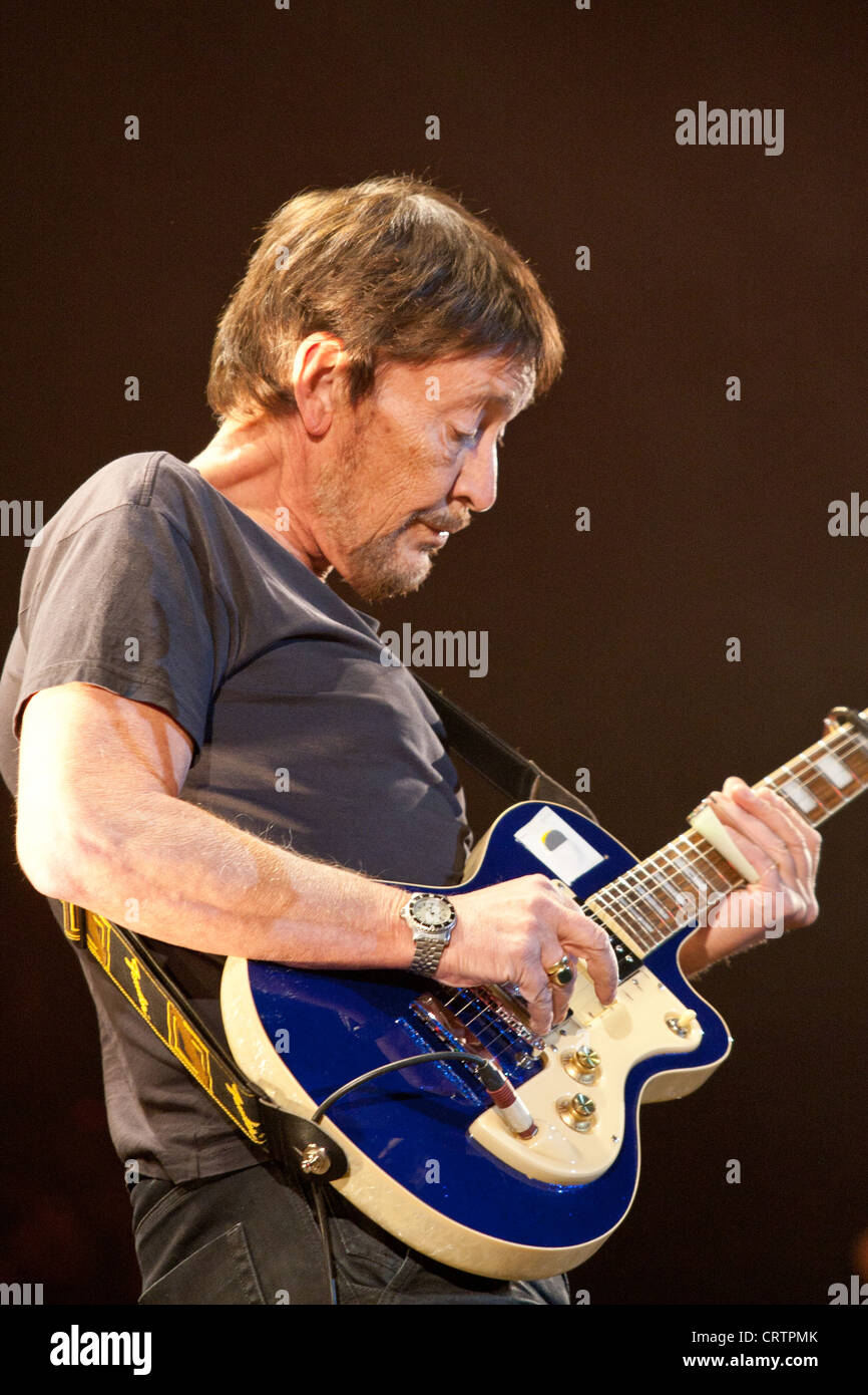 Chris Rea führt bei der Sportarena, Ungarn 02.15.2012. Stockfoto