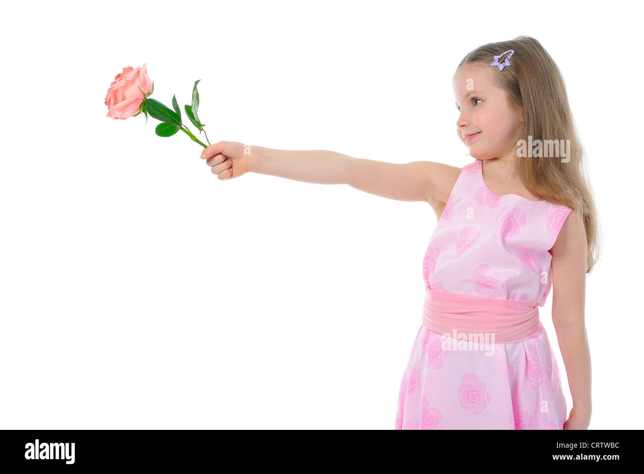 kleines Mädchen mit einer Rose. Stockfoto