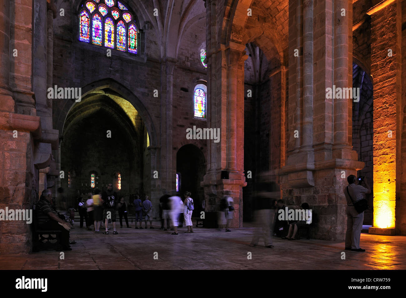 Fontfroide Abbey / Abbaye Sainte-Marie de Fontfroide, ehemaligen Zisterzienserklosters im Languedoc, Pyrenäen, Frankreich Stockfoto