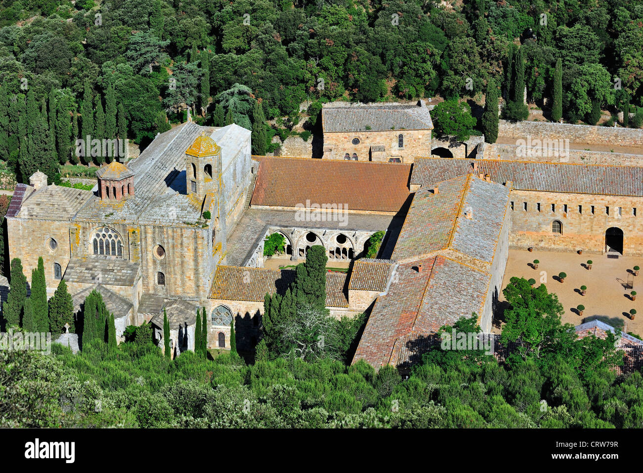 Fontfroide Abbey / Abbaye Sainte-Marie de Fontfroide, ehemalige Zisterzienserkloster, Languedoc, Midi-Pyrénées, Pyrenäen, Frankreich Stockfoto