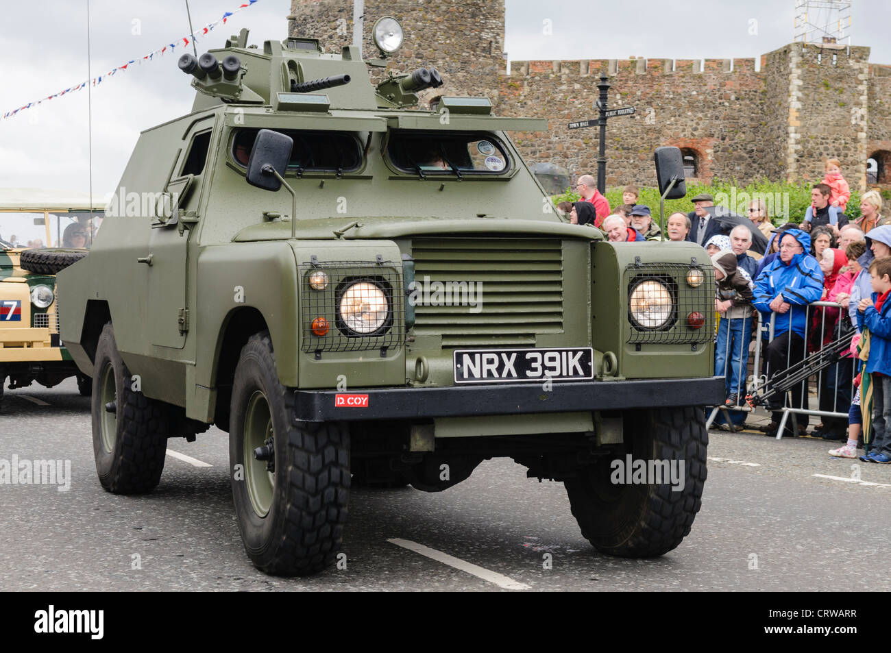 Ulster Defence Regiment Landrover Shorland wie während der Unruhen in Belfast von 1968 bis 1993 auf einer Militärparade Stockfoto