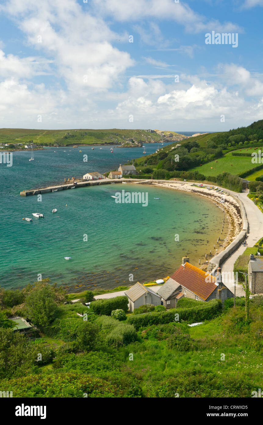 Tresco neue Grimsby Hafen von Vane Hill, Isles of Scilly, Cornwall UK. Stockfoto