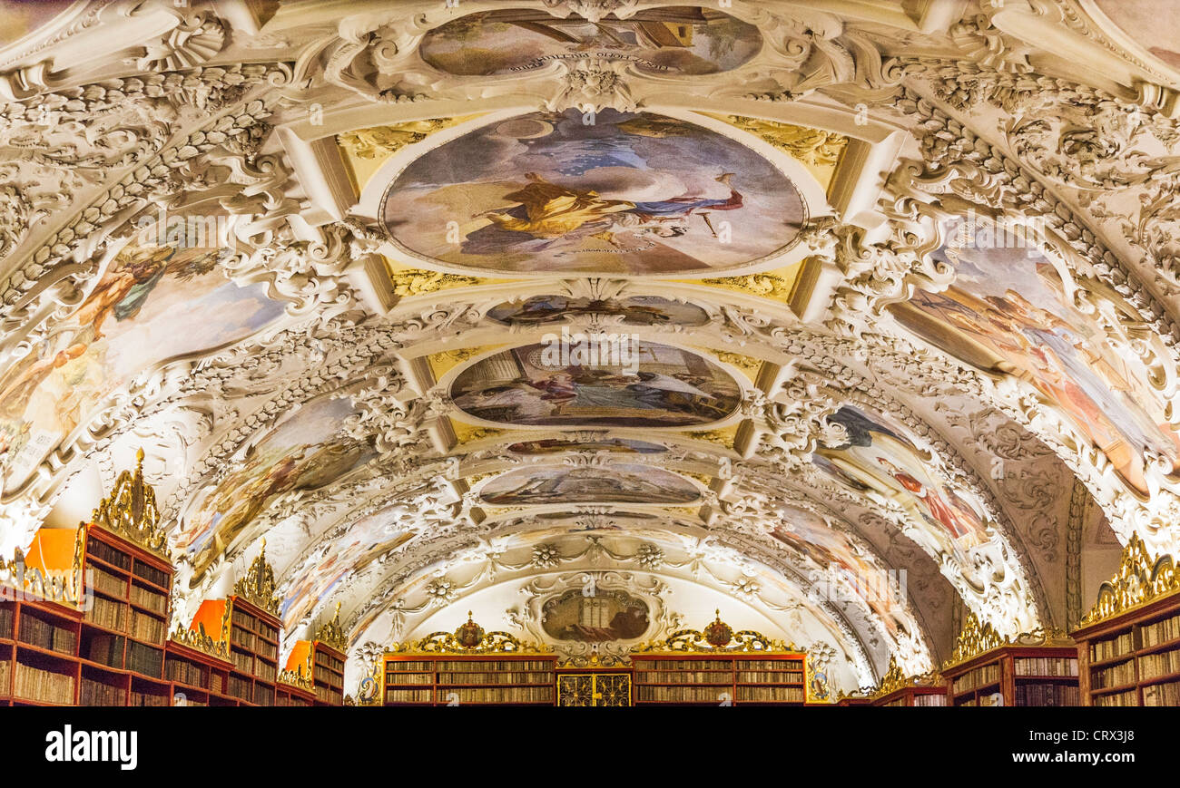 Decke des theologischen Saal, Kloster Strahov, Prag, Tschechische Republik Stockfoto