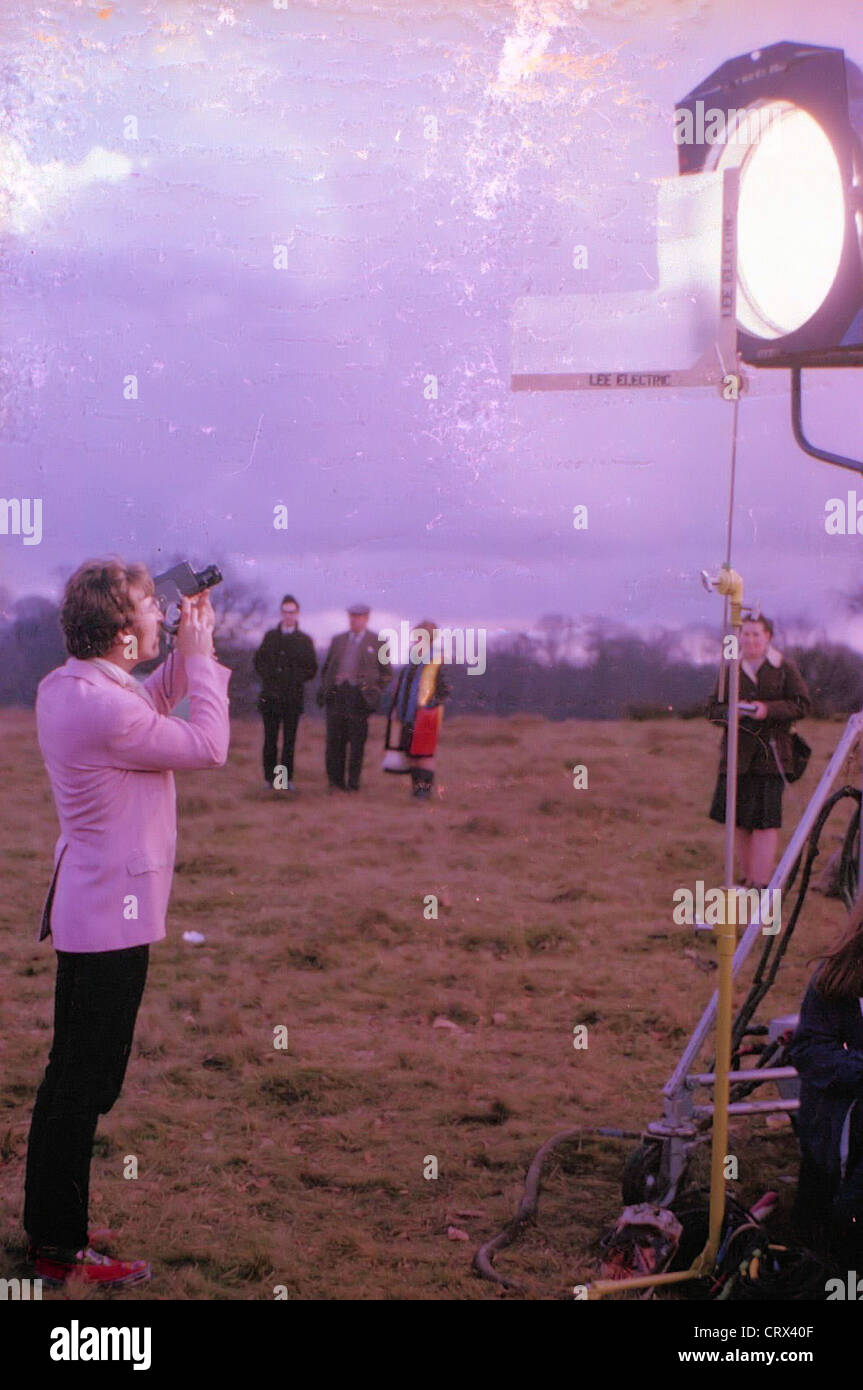 003578 - John Lennon Dreharbeiten Strawberry Fields Forever in Knole Park, Sevenoaks am 31. Januar 1967 Stockfoto