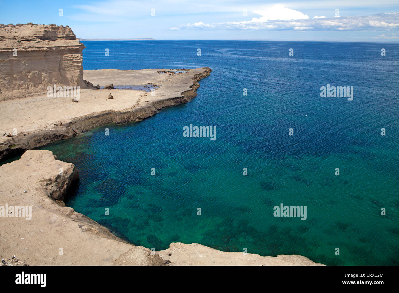 Klippen am Piramides Punkt in der Nähe von Puerto Piramides auf Argentiniens Halbinsel Valdes Stockfoto