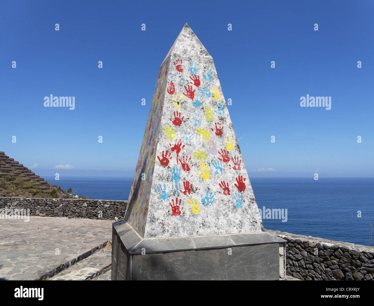 Spanien, La Gomera, Handabdrücke auf obelisk Stockfoto