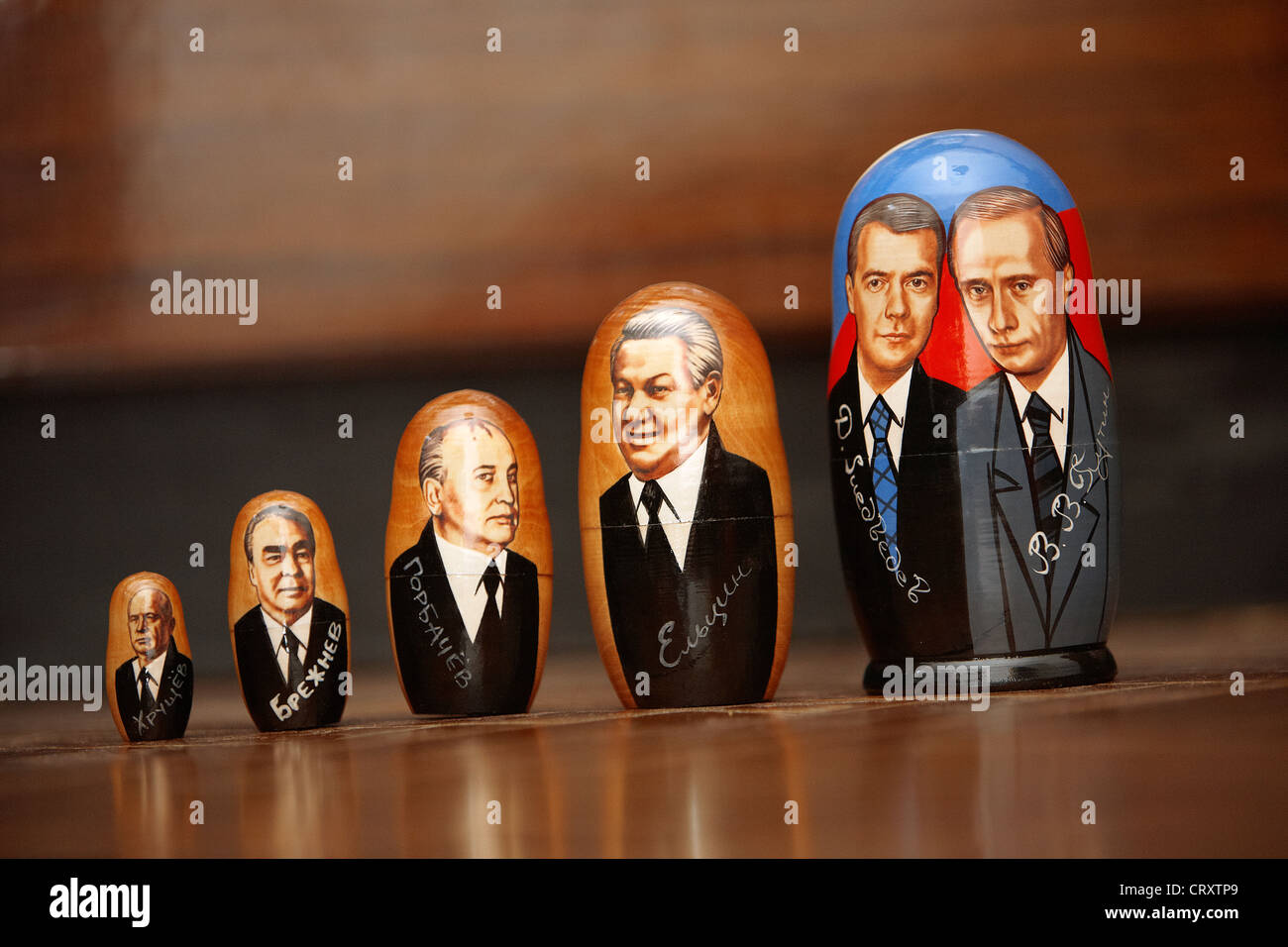 Russland, Moskau, Matroschka zeigt Bilder des russischen Präsidenten Stockfoto