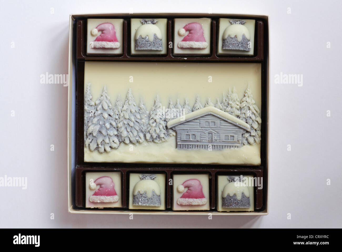 Dekorative choconchoc Luxus weiße Schokolade hausgemachte Schokolade dekoriert auf weißem Hintergrund Stockfoto