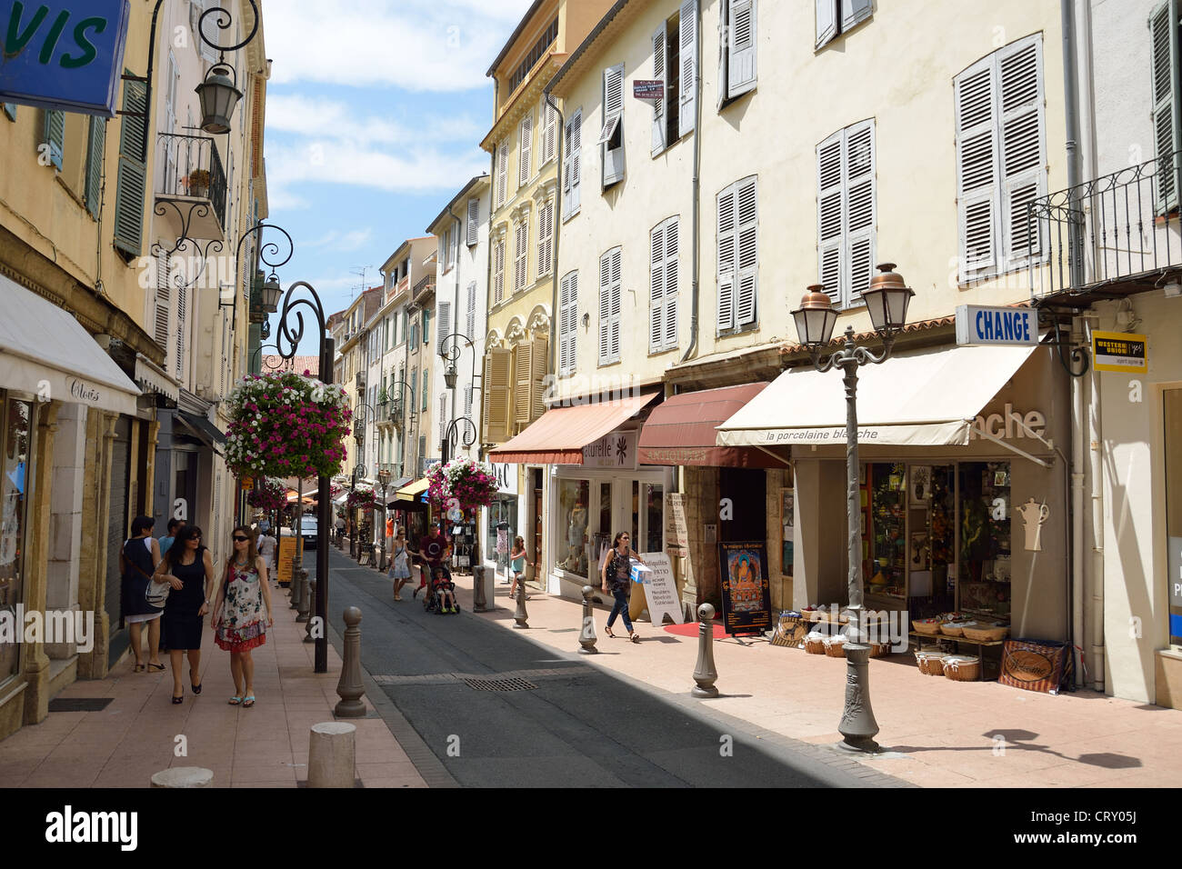 Rue Georges Clémenceau, Old Town, Antibes, Côte d ' Azur, Alpes-Maritimes, Provence-Alpes-Côte d ' Azur, Frankreich Stockfoto