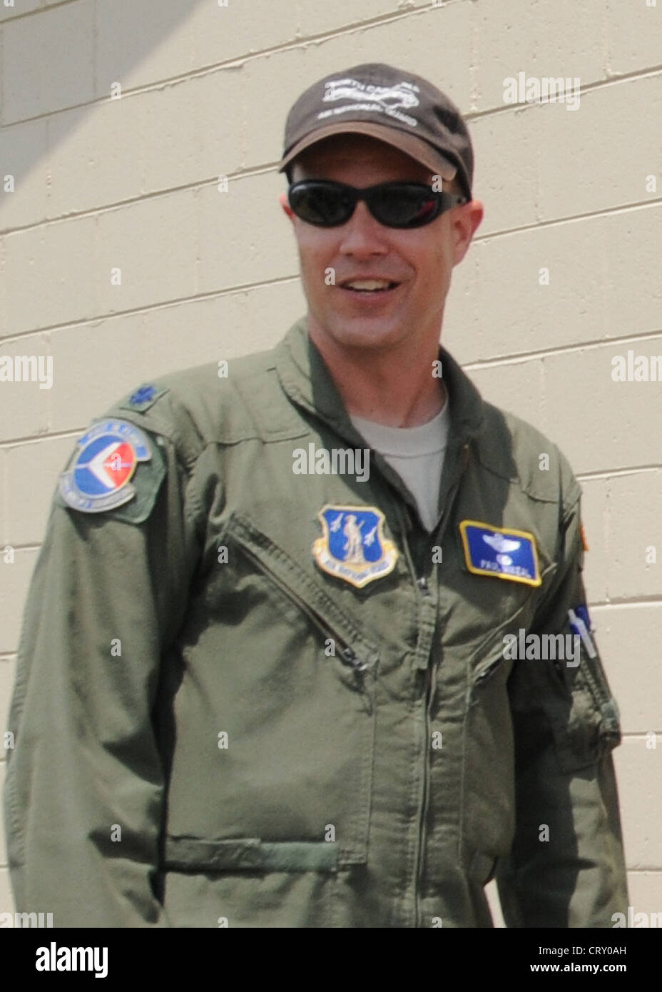 C-130 Pilot LT. Col. Paul K. Mikeal, einer von vier Besatzungsmitgliedern, die am 1. Juli 2012 getötet wurden, nachdem ihre C-130 bei der Bekämpfung von Waldbränden in South Dakota abgestürzt war. Stockfoto