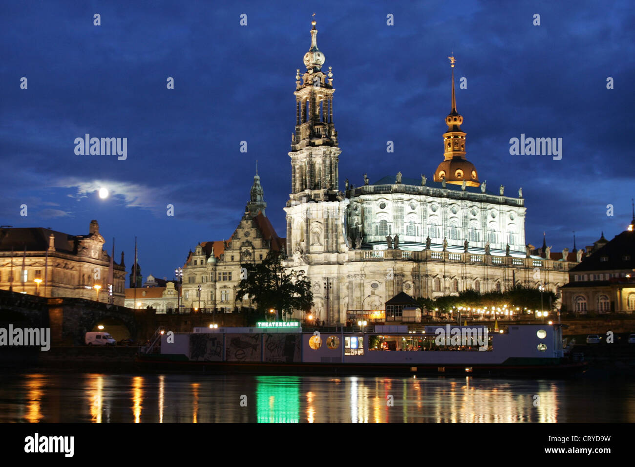 Dresden, den Court Church in der Nacht Stockfoto