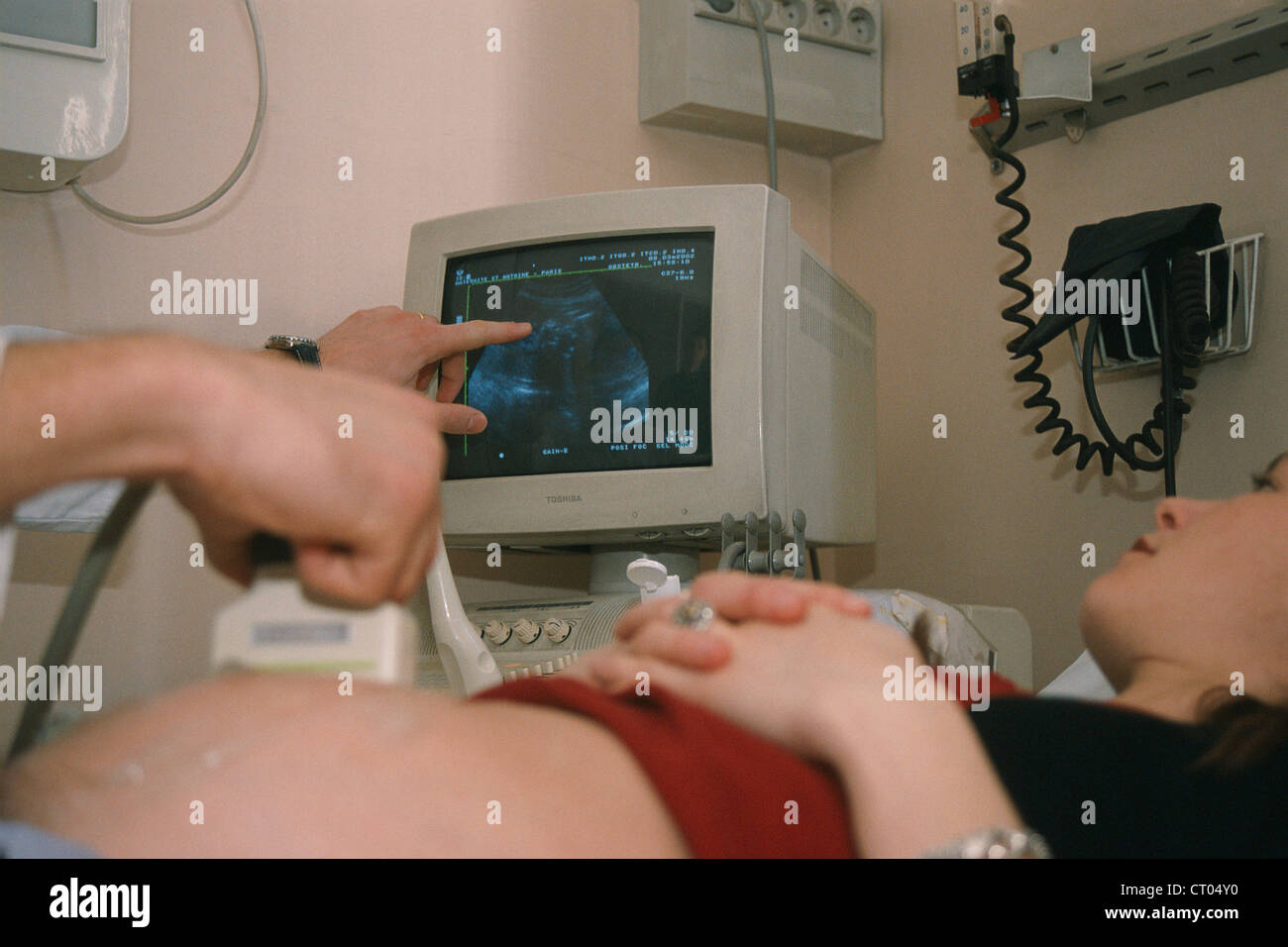 SCHWANGERE FRAU, SONOGRAPHIE Stockfoto