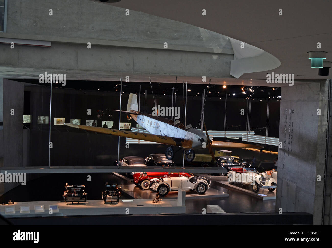 Panoramablick aus dem Mercedes-Museum in Stuttgart Stockfoto