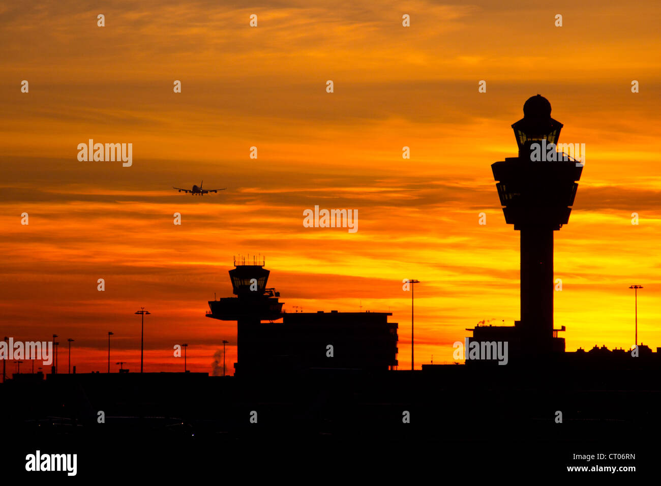 Amsterdam Schiphol Airport-Sonnenuntergang Stockfoto