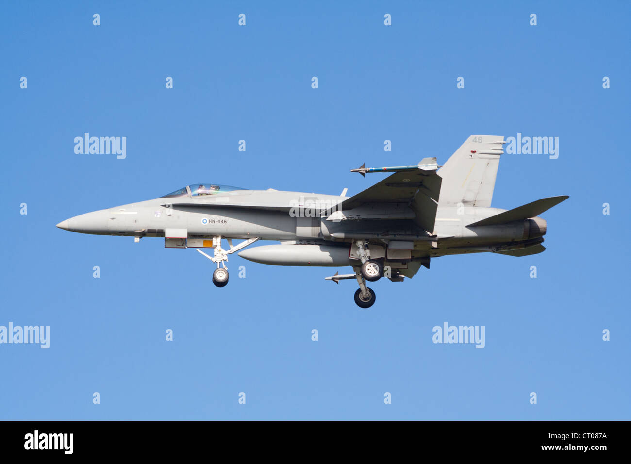 Finnische Luftwaffe F-18 Hornet Landung Stockfoto