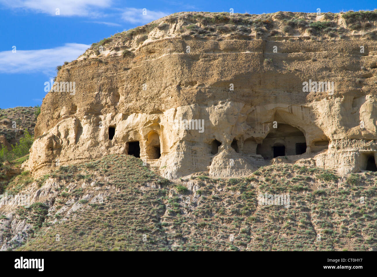 Uralte Höhle Kloster in der David Gareja Komplex (der Republik von Georgia, Caucasus) aufgegeben. Stockfoto