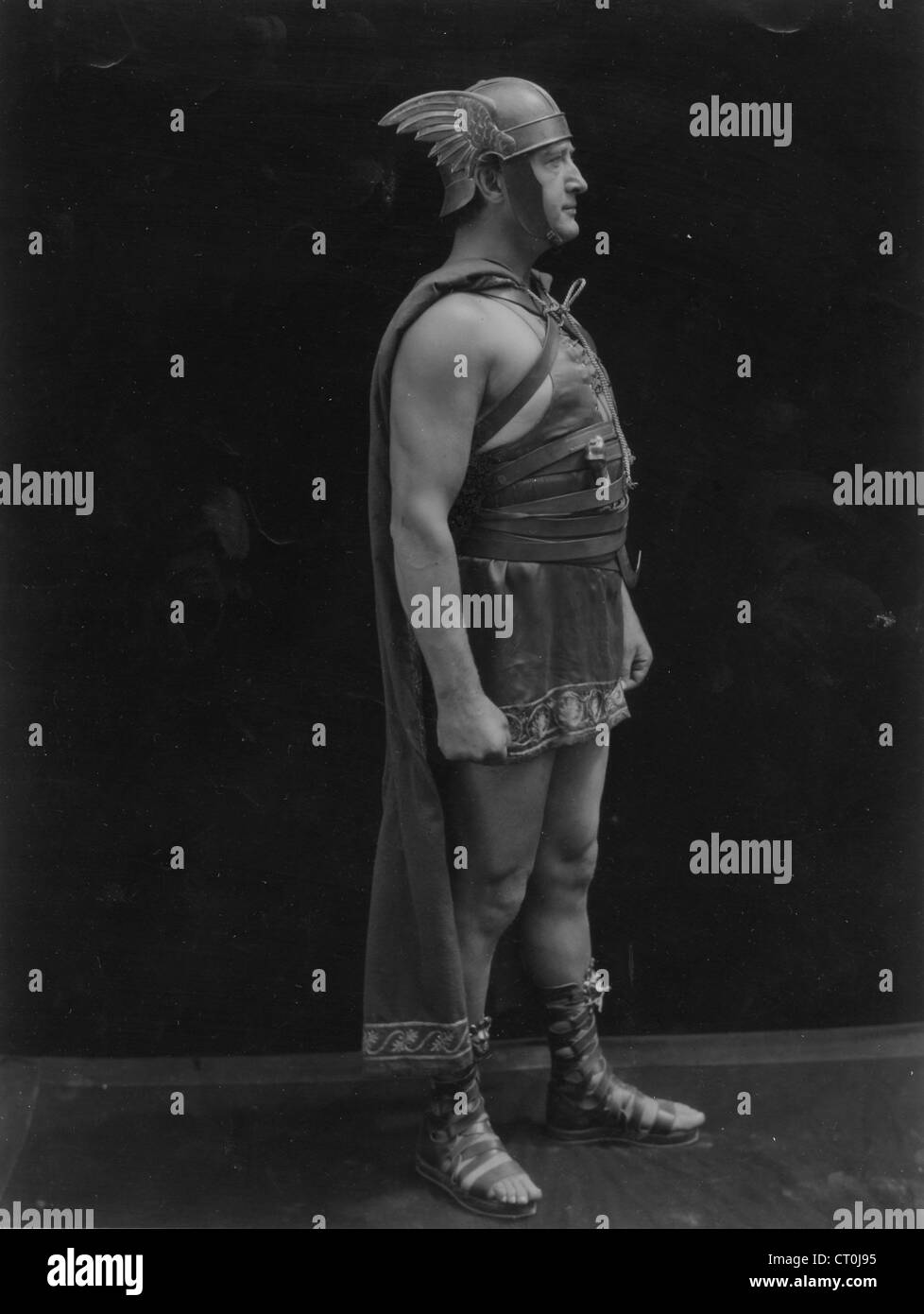 Voller Länge Profil des Schauspielers Francis X Bushman in Ben Hur, 1924 Stockfoto