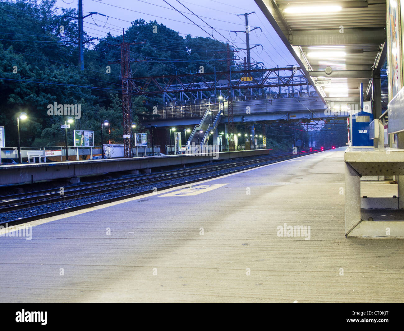 S-Bahn-Station, Riverside, CT Stockfoto