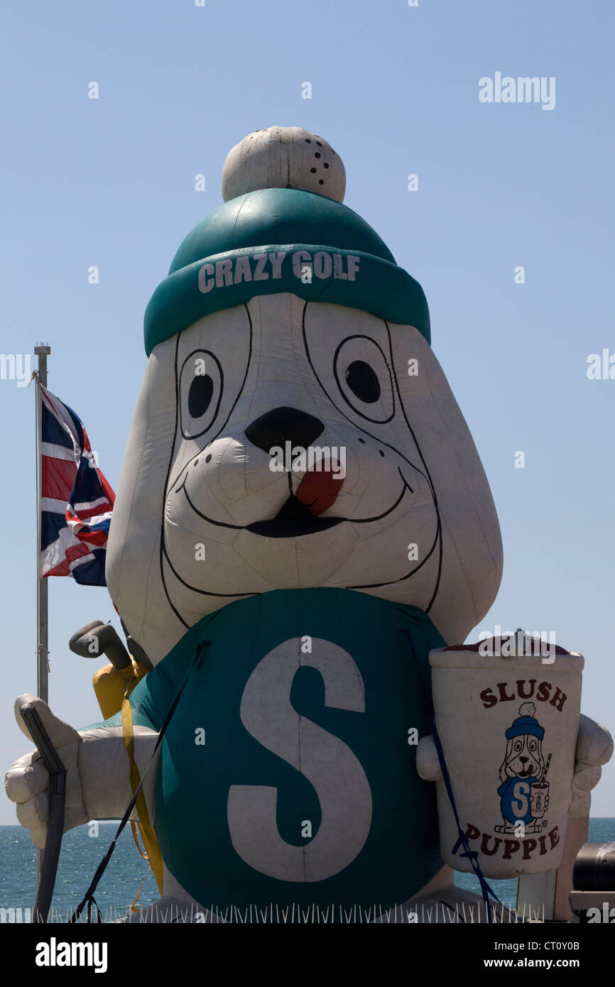 Aufblasbare Slush Puppy-Café in der Stadt von Brighton und Hove Stadt am Meer auf die Küste von Großbritannien UK Stockfoto