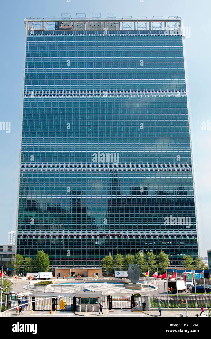 Das Gebäude der Vereinten Nationen und die UN-Hauptquartier am East River in Manhattan, New York City. Stockfoto