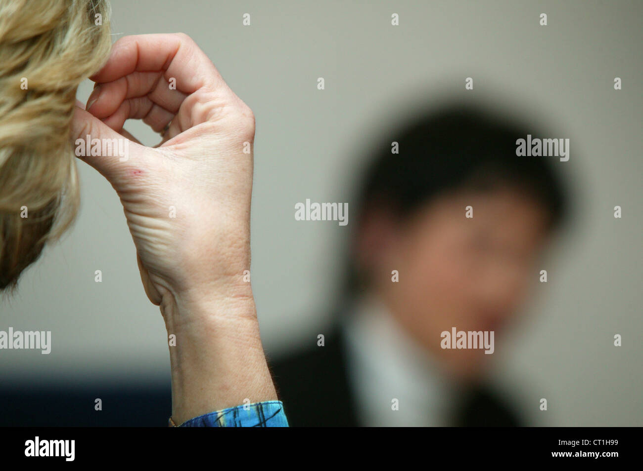 FAMILIE IN ABSPRACHE Stockfoto