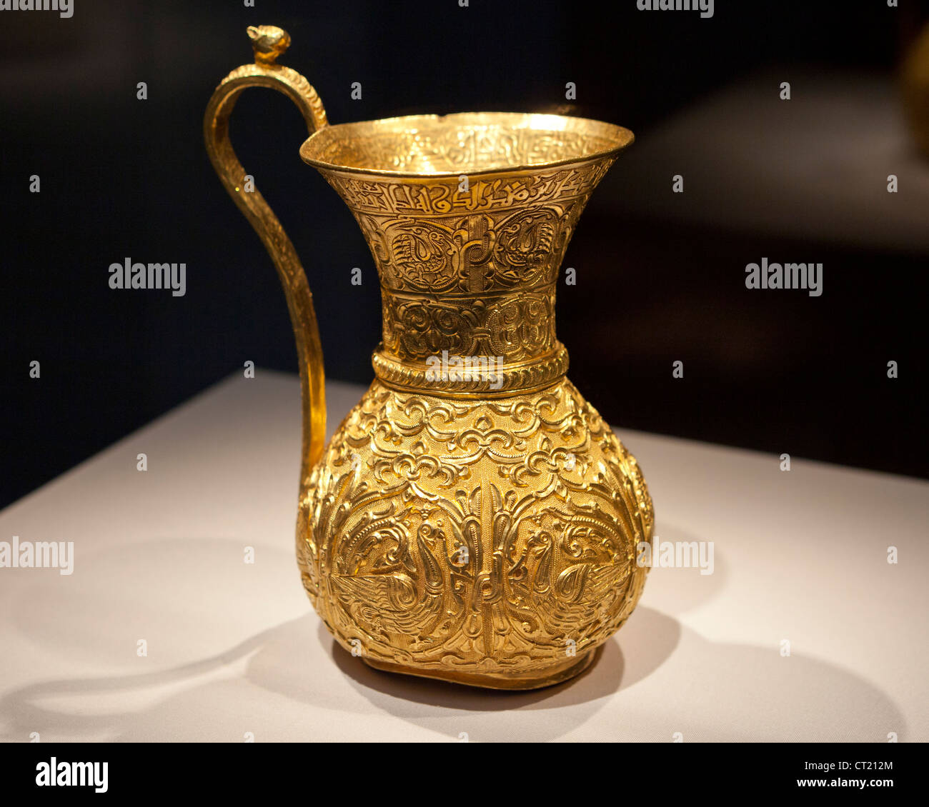 Antike iranische gold Ewer - 10. Jahrhundert CE Stockfoto