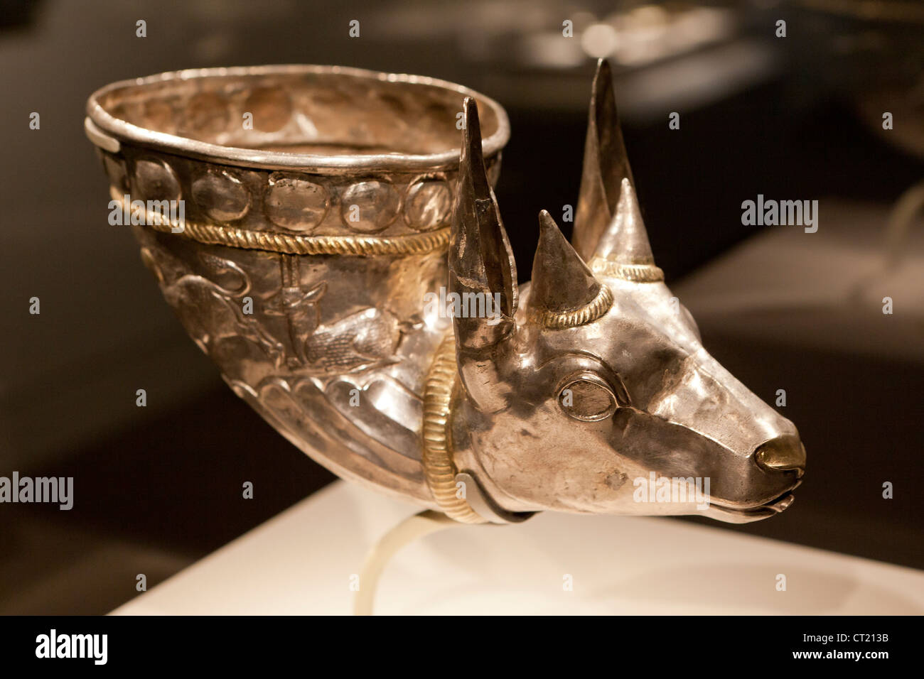 Wein-Horn mit Gazelle Silber protome - Iran Sasanian Periode, 4. Jahrhundert Stockfoto