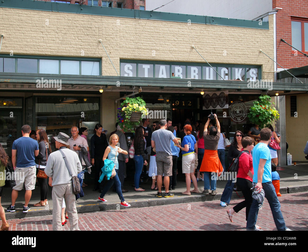 Ersten Starbucks Kaffee speichern, Pike Place Market in Seattle, USA Stockfoto