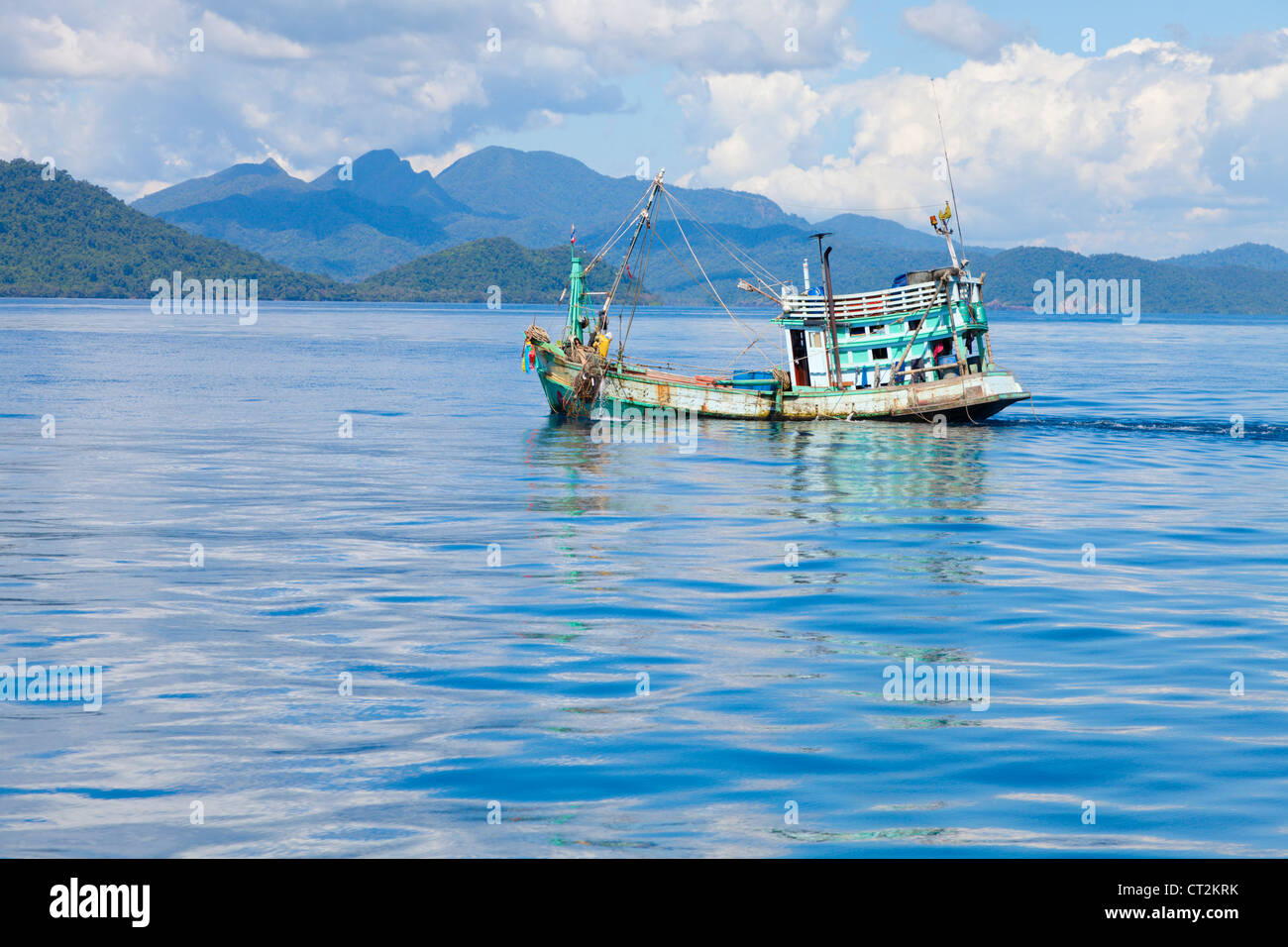 Angelboot/Fischerboot in den Golf von Thailand Stockfoto