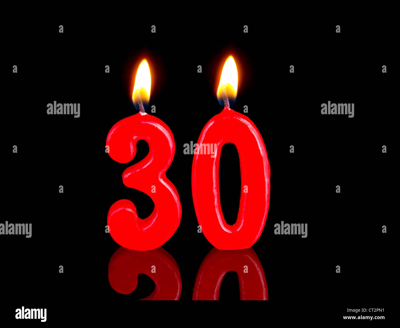 Geburtstag Kerzen zeigen Nr. 30 Stockfotografie - Alamy