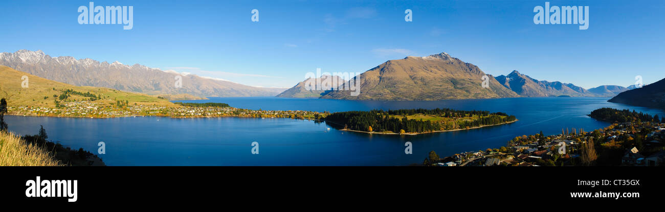 Panoramablick über Queenstown und See Wakipu auf der Südinsel Neuseelands Blick über Frankton arm Stockfoto
