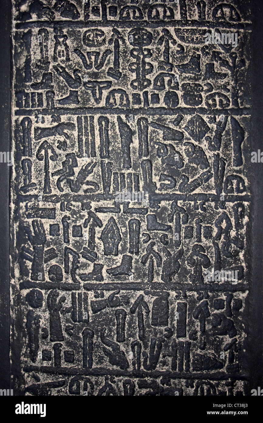 Hittite Hieroglyphenschrift In der luwischen Sprache geschrieben Stockfoto