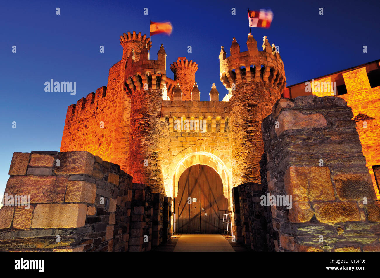 Spanien, Jakobsweg: Eingang des Schlosses Orden des Tempels in Ponferrada Stockfoto