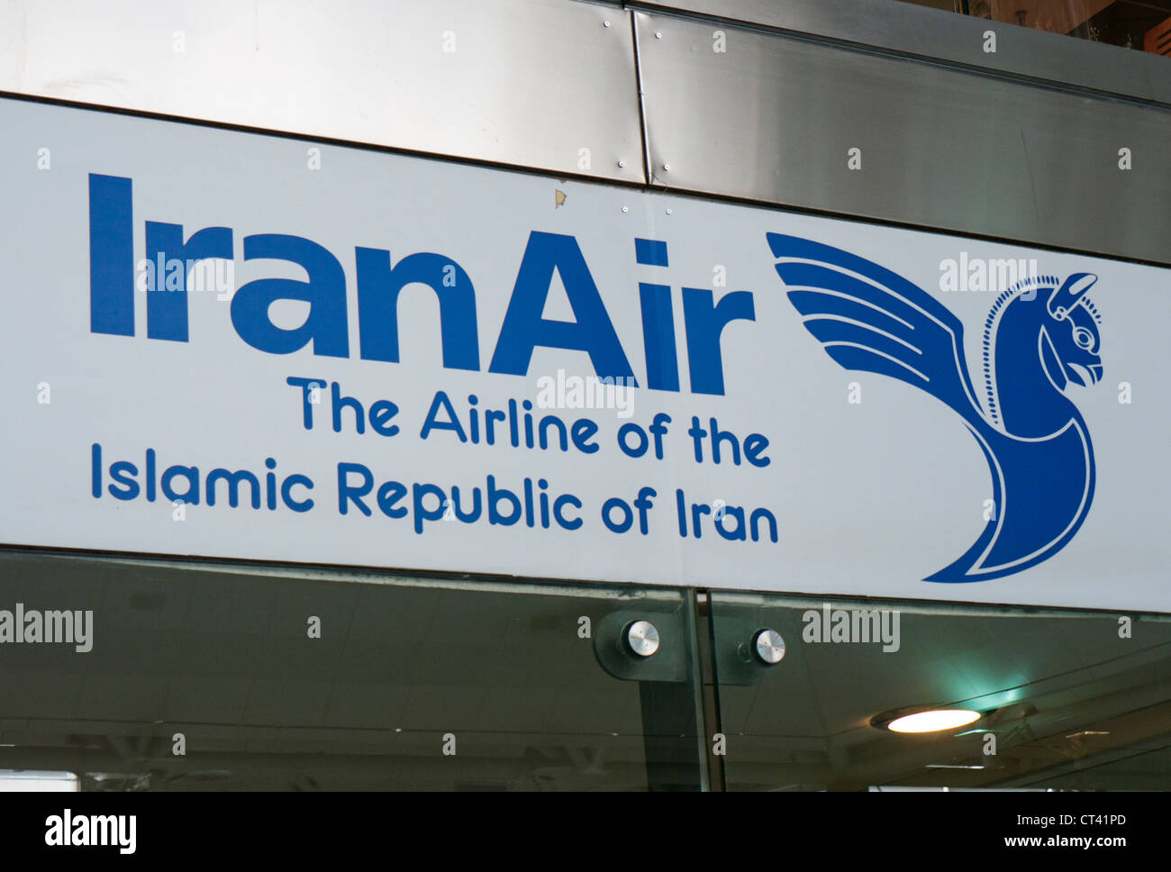 Iran Air Zeichen auf einem Flughafen Stockfoto