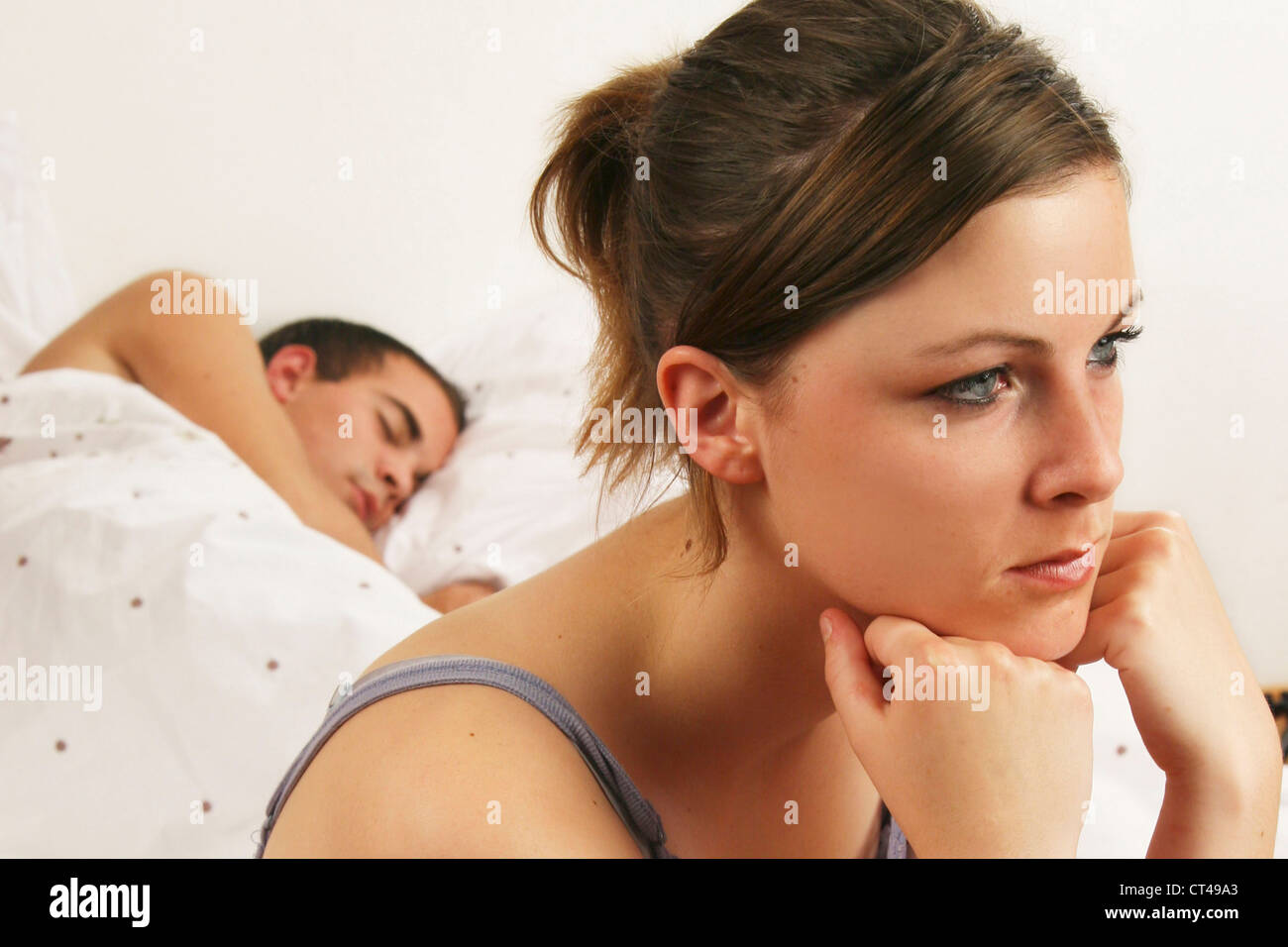 PAAR VON JUGENDLICHEN Stockfoto