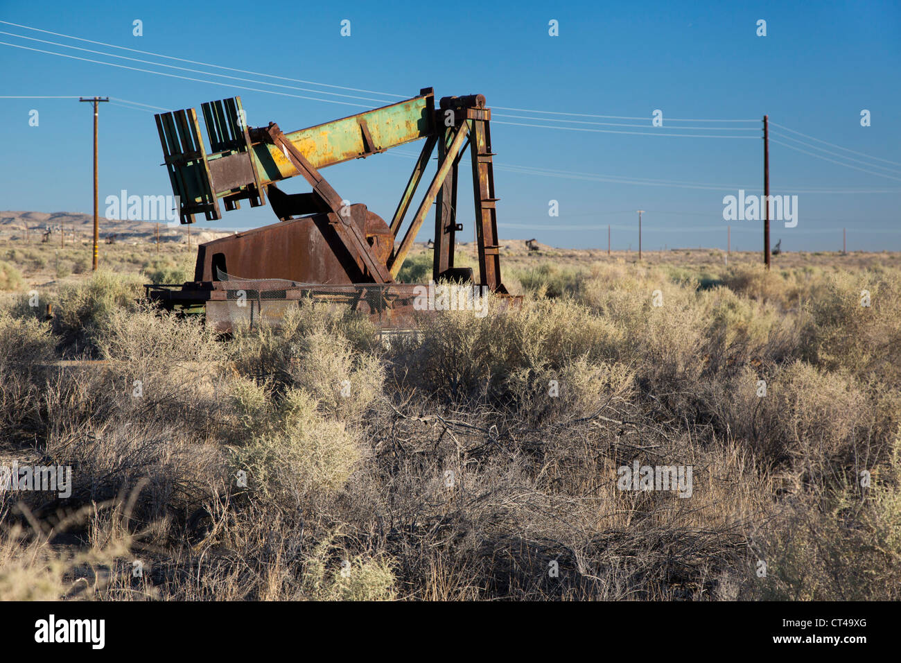 Maricopa, Kalifornien - eine verlassene Ölquelle im Bereich Öl und Gas im südlichen San Joaquin Valley. Stockfoto
